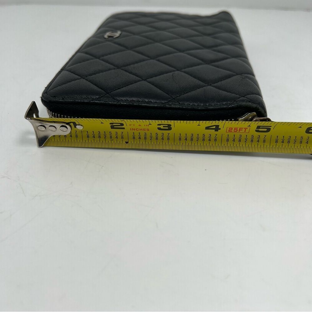 CHANEL Classic Zip Around Wallet Black Quilted lamb skin - Picture 15 of 15